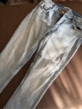 BKE Stella Women’s Jeans 30 Mid Rise Light Wash Straight Leg Denim